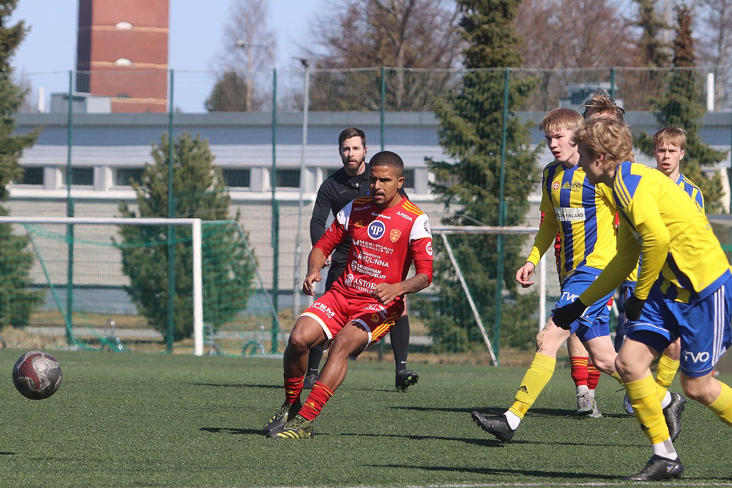 15.4.2023 - (FC Jazz-Pallo-Iirot)