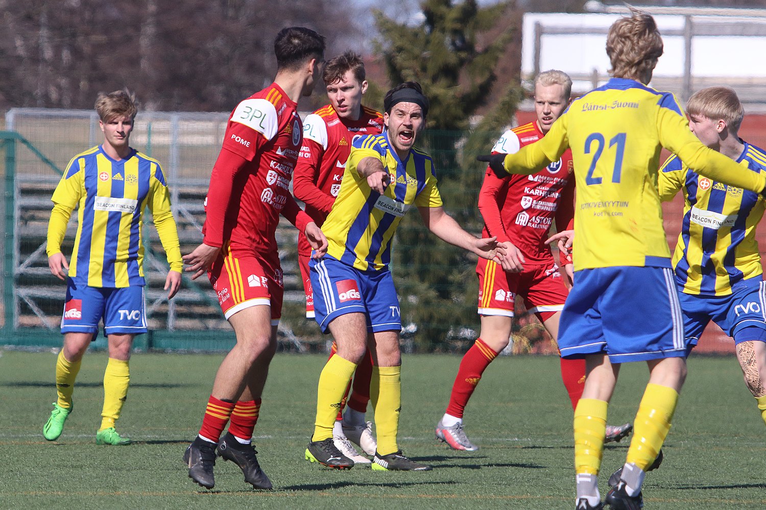 15.4.2023 - (FC Jazz-Pallo-Iirot)