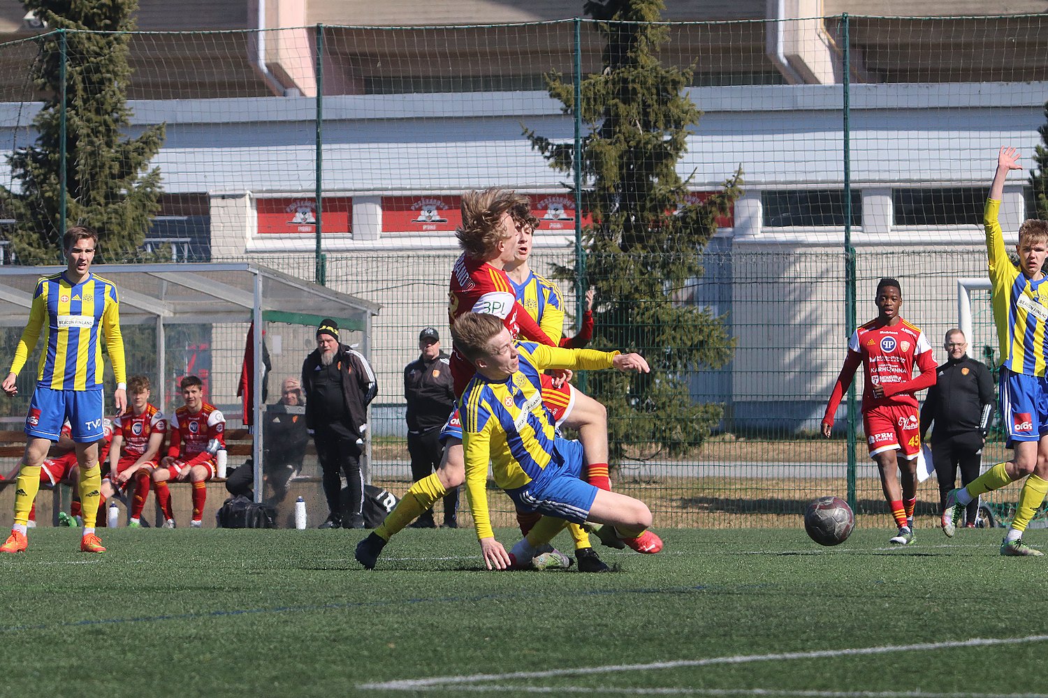 15.4.2023 - (FC Jazz-Pallo-Iirot)