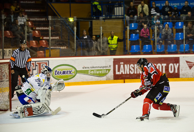 19.8.2011 - (Ässät-Lukko)