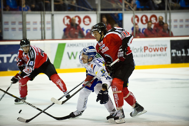 19.8.2011 - (Ässät-Lukko)