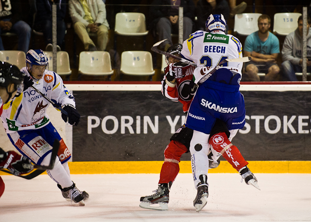 19.8.2011 - (Ässät-Lukko)