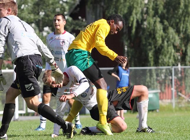 21.8.2011 - (Musan Salama-Ilves)