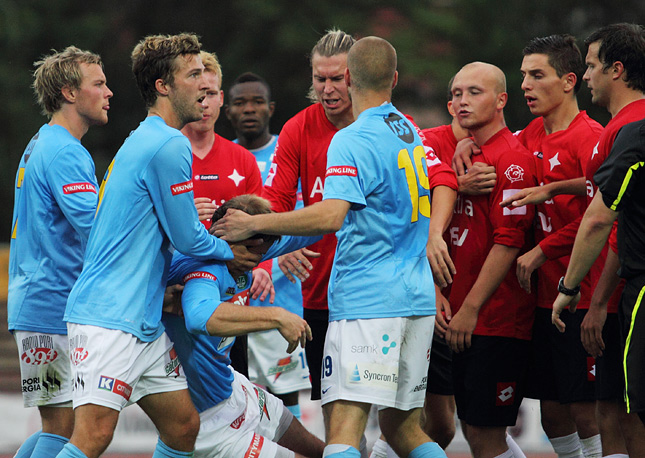 22.8.2011 - (FC PoPa-HIFK )