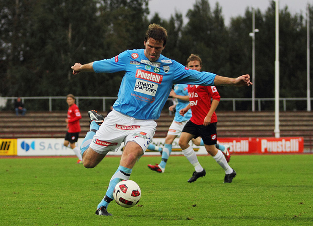 22.8.2011 - (FC PoPa-HIFK )