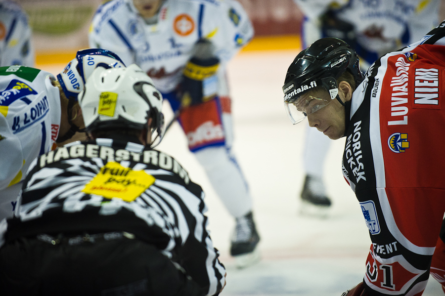 16.9.2011 - (Ässät-Lukko)