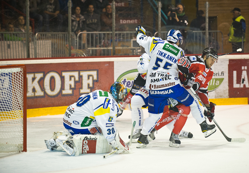 16.9.2011 - (Ässät-Lukko)