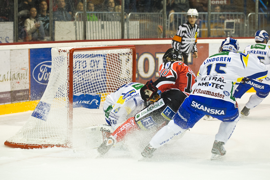 16.9.2011 - (Ässät-Lukko)