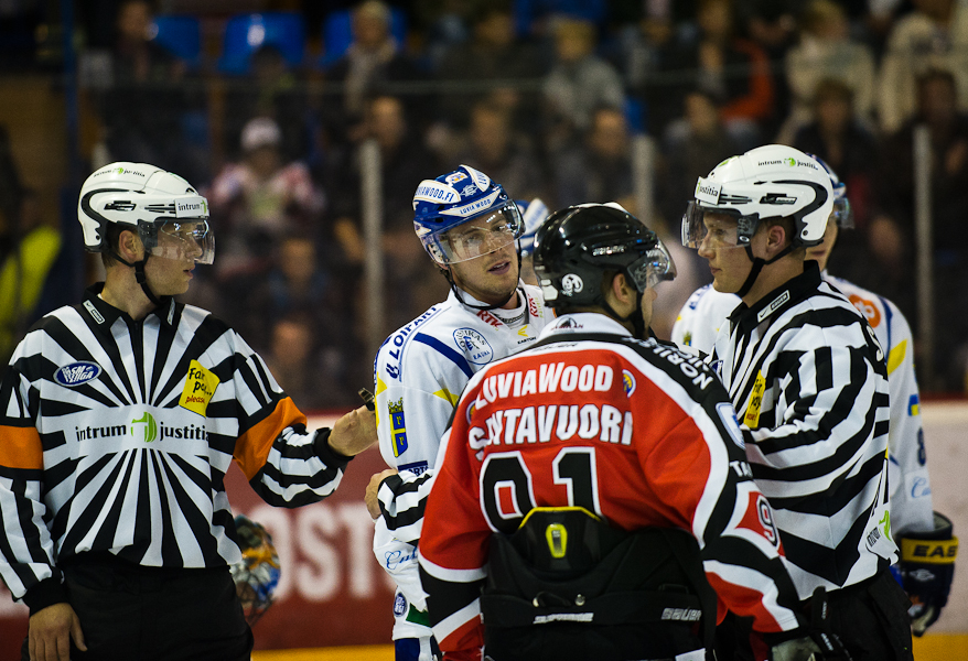 16.9.2011 - (Ässät-Lukko)