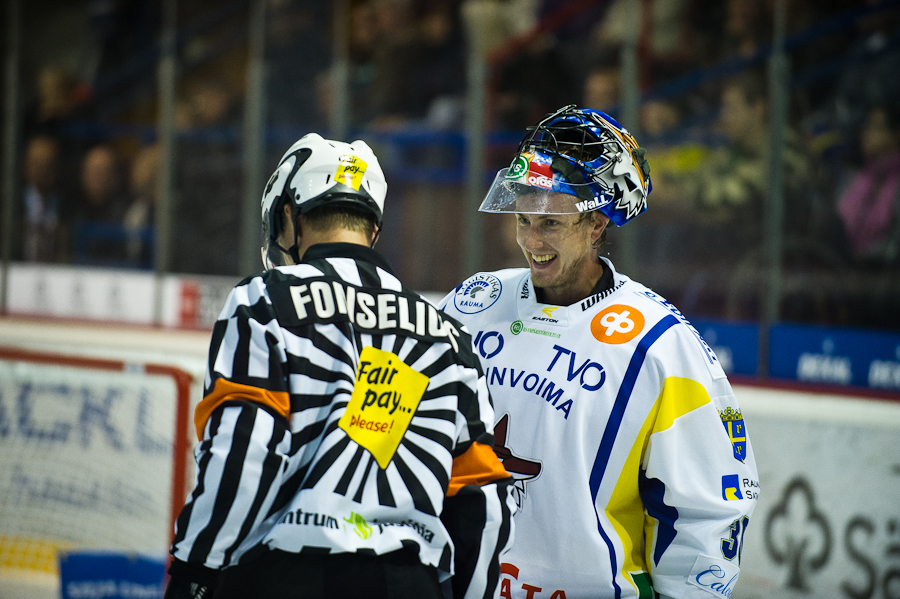 16.9.2011 - (Ässät-Lukko)