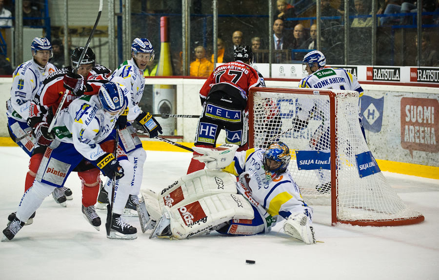 16.9.2011 - (Ässät-Lukko)