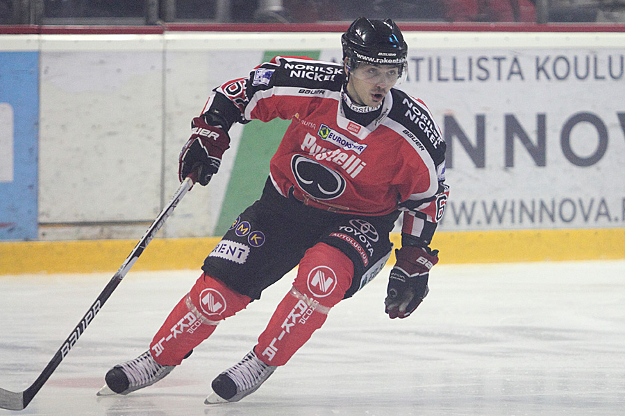 20.9.2011 - (Ässät-Pelicans)