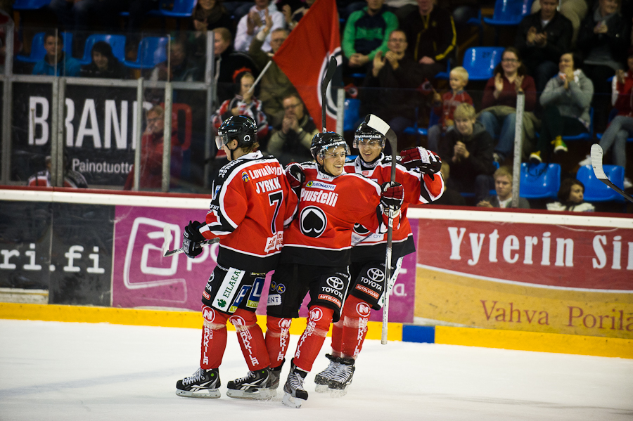 24.9.2011 - (Ässät-HPK)