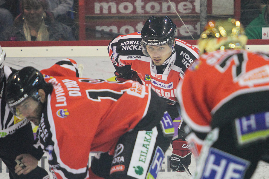 7.10.2011 - (Ässät-TPS)