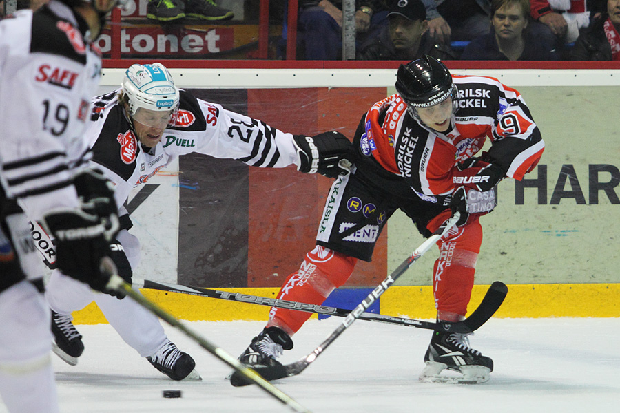 7.10.2011 - (Ässät-TPS)