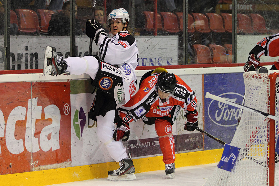 7.10.2011 - (Ässät-TPS)