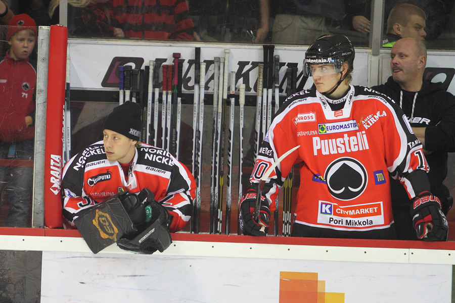 7.10.2011 - (Ässät-TPS)