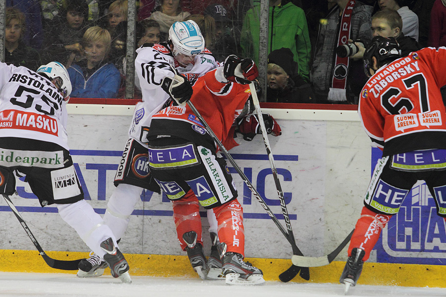 7.10.2011 - (Ässät-TPS)