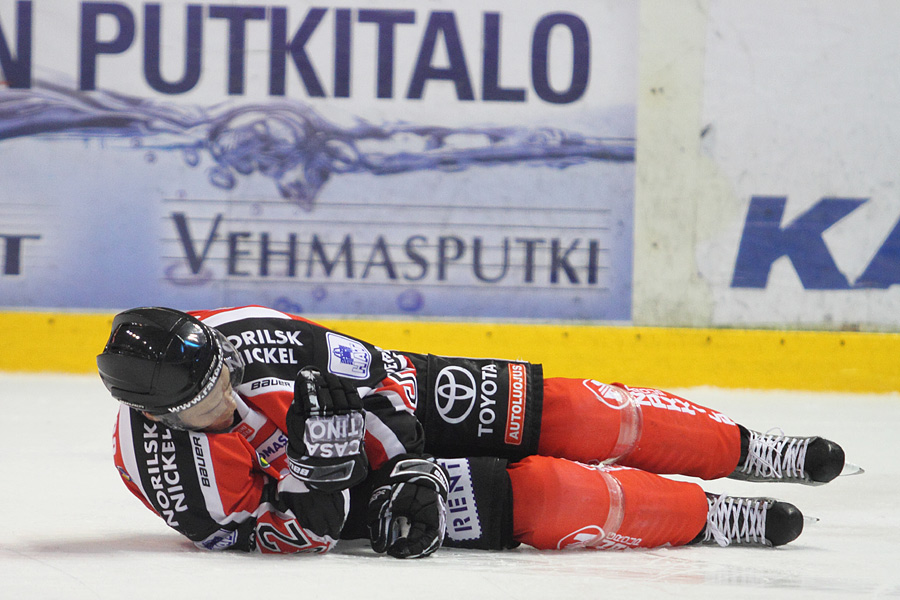 7.10.2011 - (Ässät-TPS)