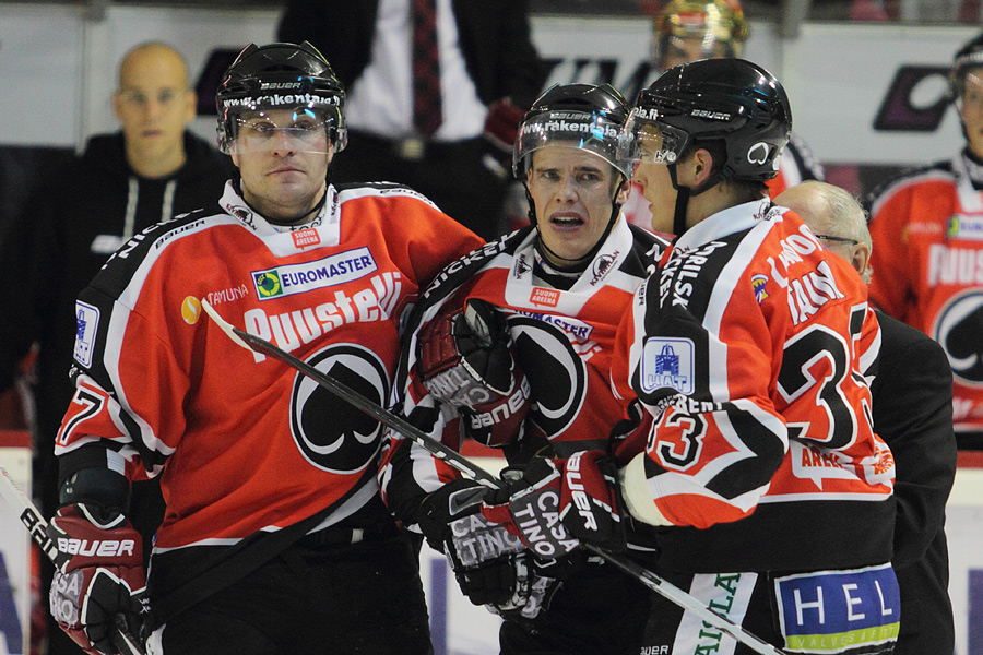 7.10.2011 - (Ässät-TPS)