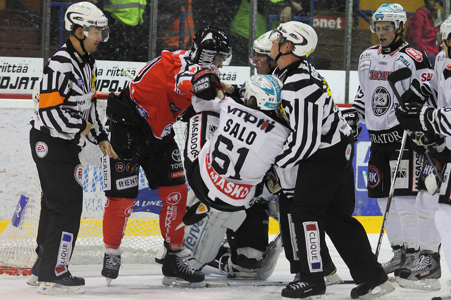 7.10.2011 - (Ässät-TPS)