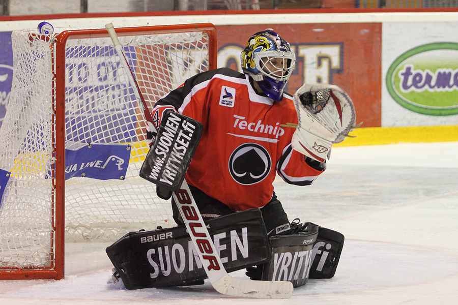 12.10.2011 - (Ässät A-Lukko A)