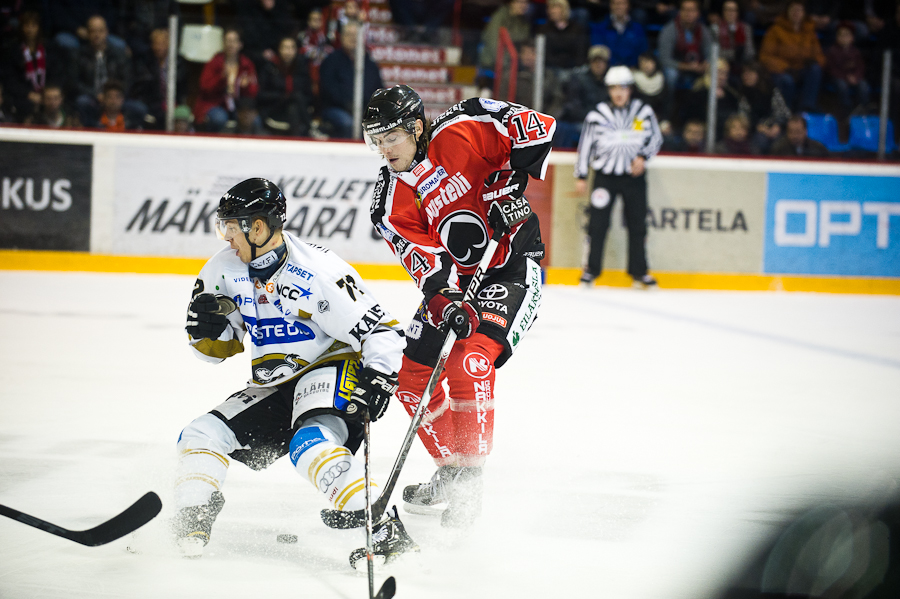 14.10.2011 - (Ässät-Kärpät)