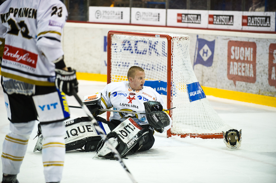 14.10.2011 - (Ässät-Kärpät)