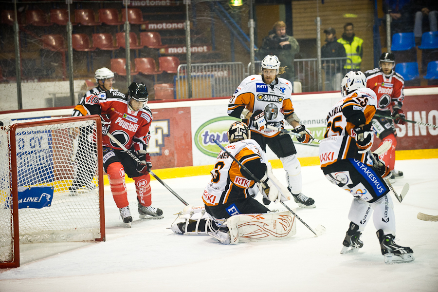 18.10.2011 - (Ässät-HPK)