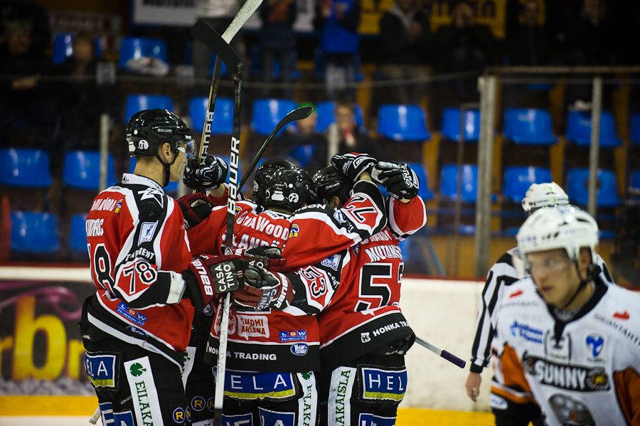 18.10.2011 - (Ässät-HPK)