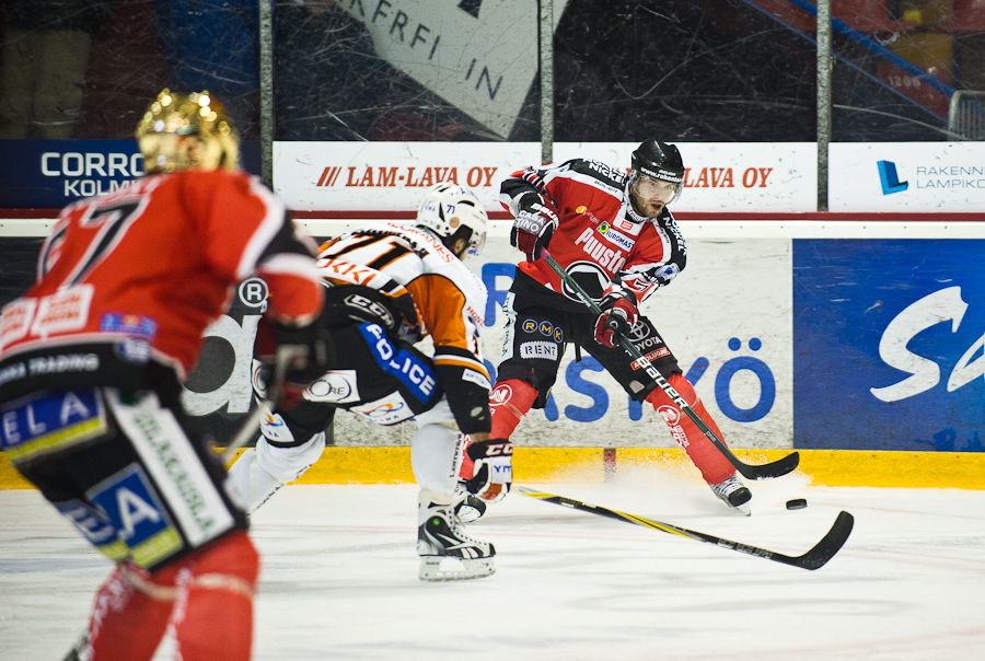 18.10.2011 - (Ässät-HPK)