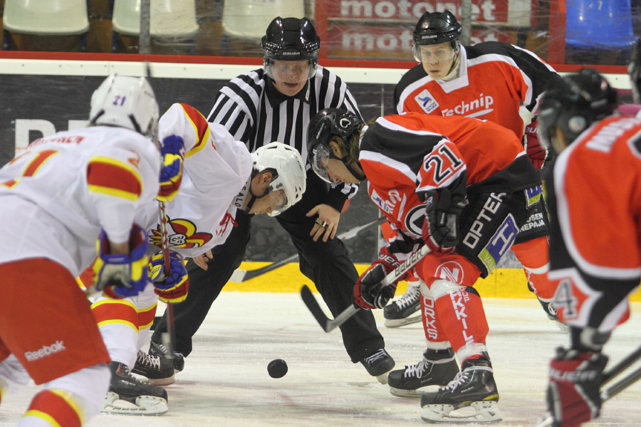 8.10.2011 - (Ässät A-Jokerit A)