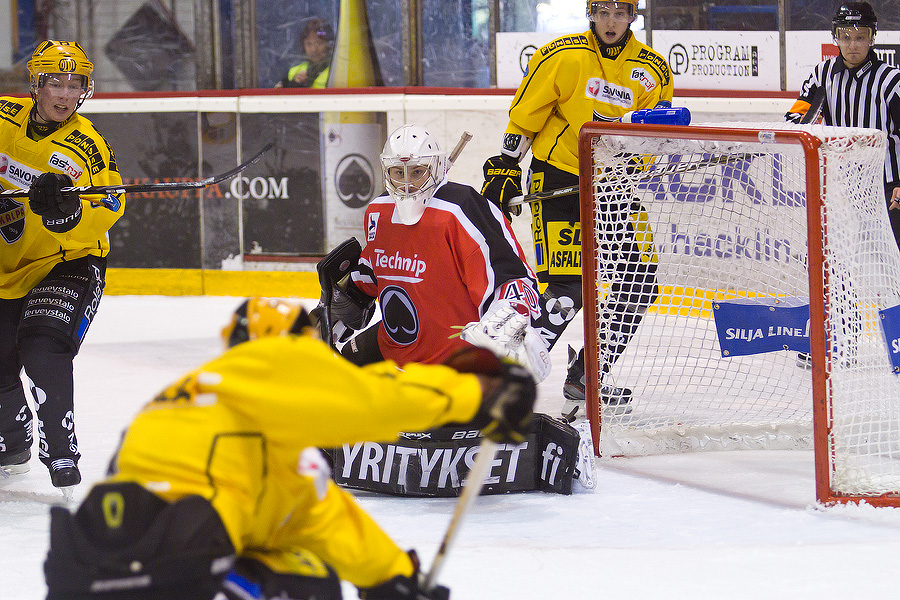 22.10.2011 - (Ässät A-KalPa A)