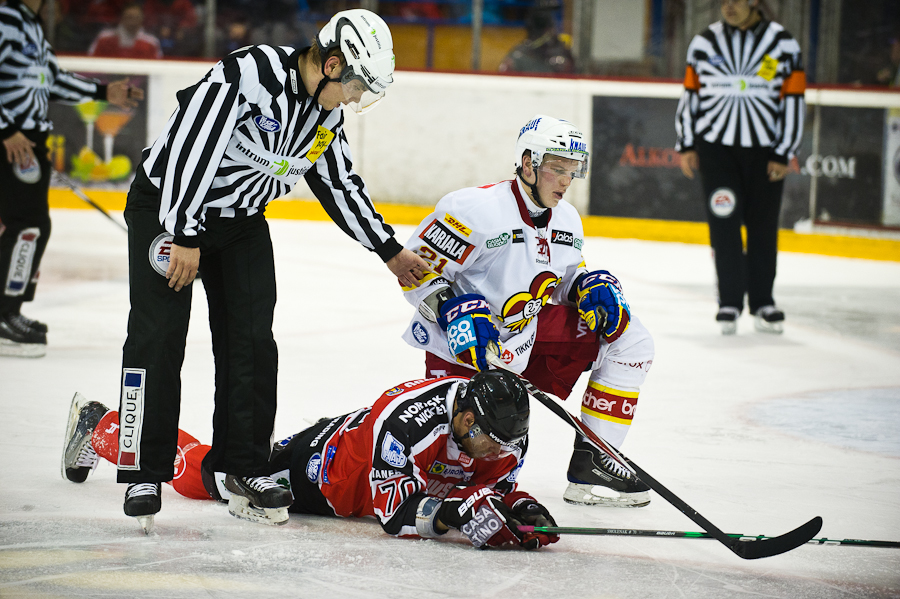 22.10.2011 - (Ässät-Jokerit)