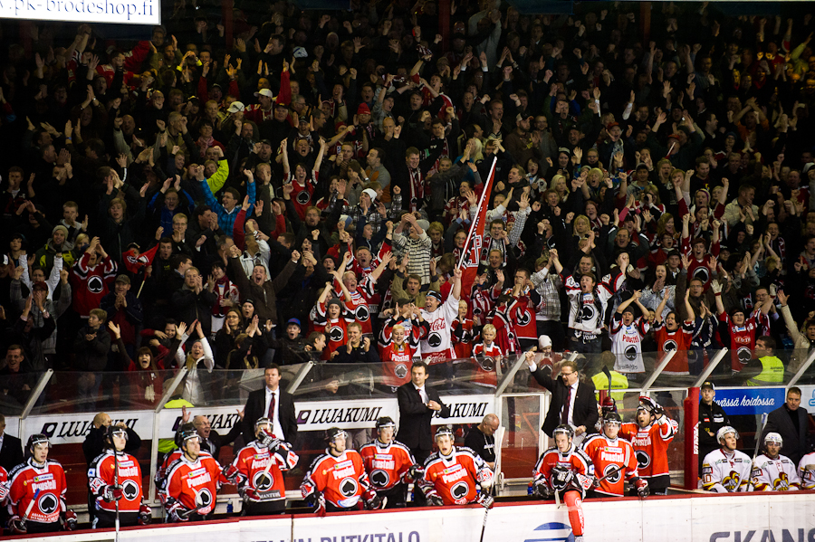 22.10.2011 - (Ässät-Jokerit)