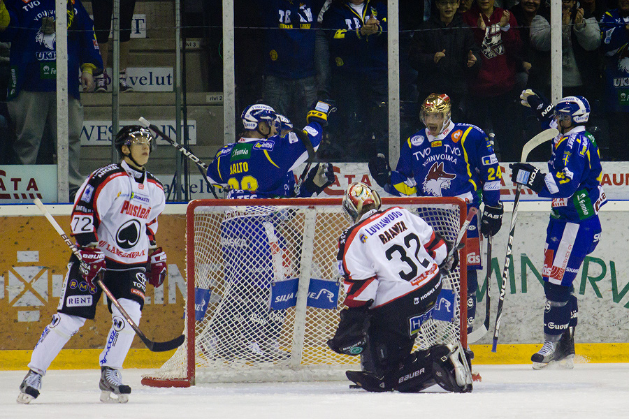 28.10.2011 - (Lukko-Ässät)