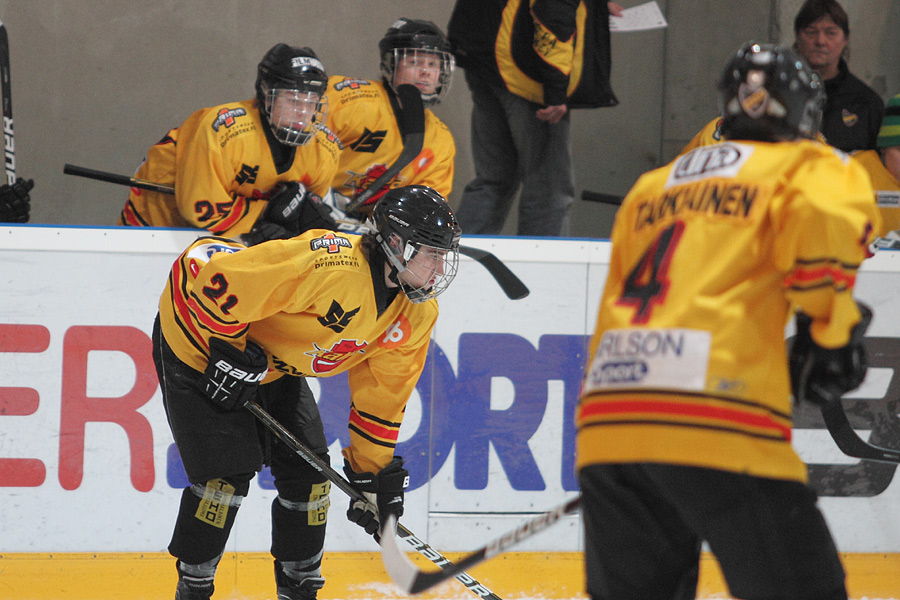 22.1.2012 -  (Ässät B-KalPa B)