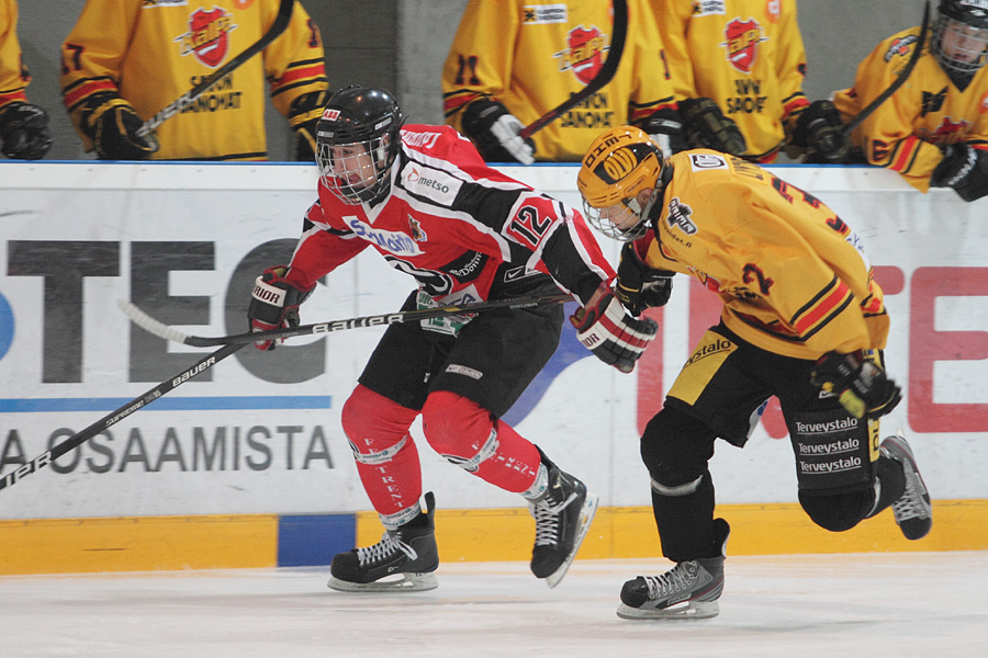 22.1.2012 -  (Ässät B-KalPa B)