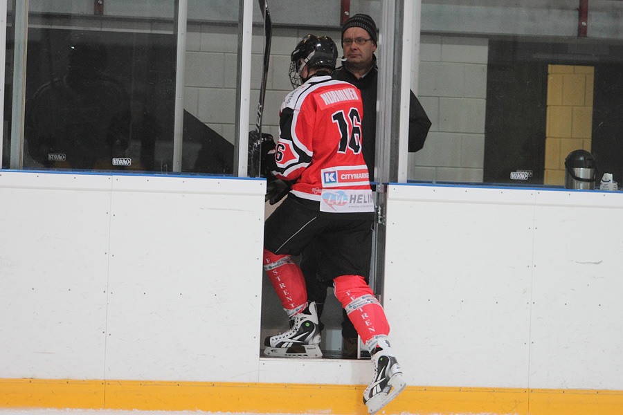 22.1.2012 -  (Ässät B-KalPa B)