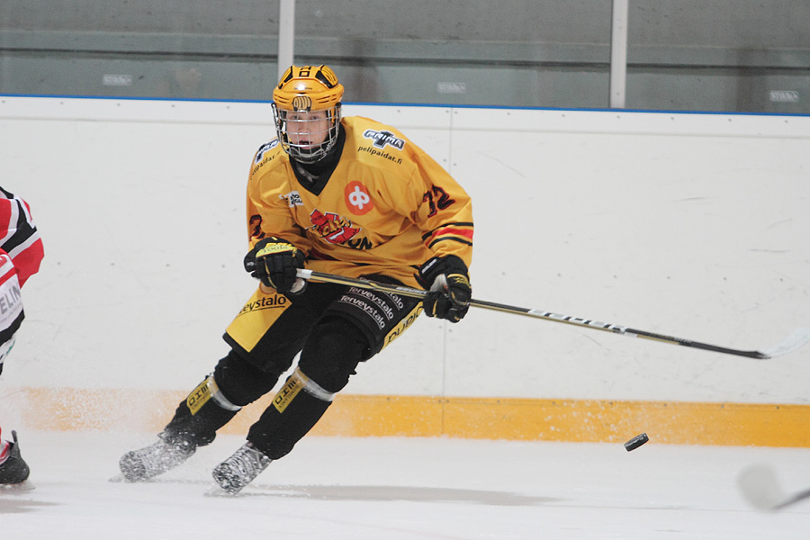 22.1.2012 -  (Ässät B-KalPa B)