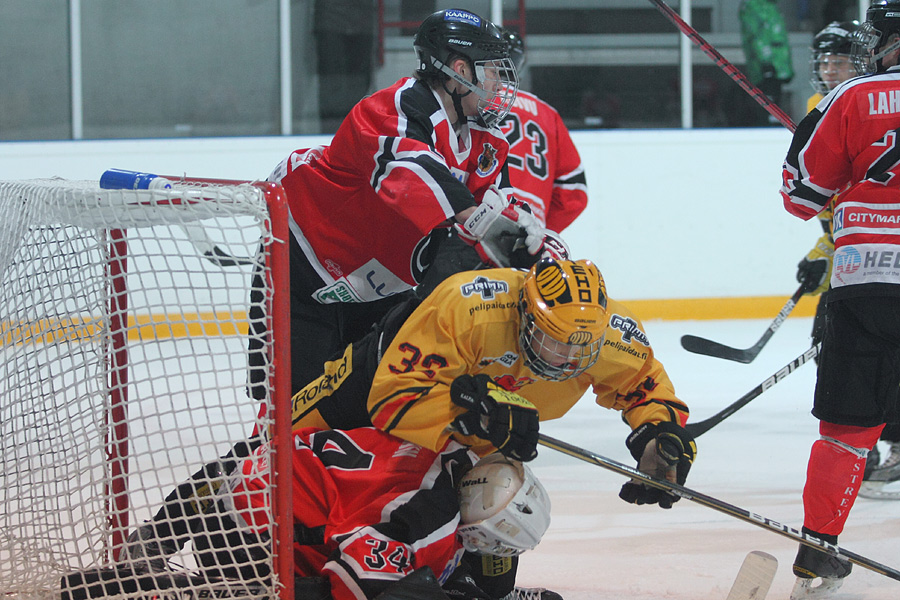 22.1.2012 -  (Ässät B-KalPa B)