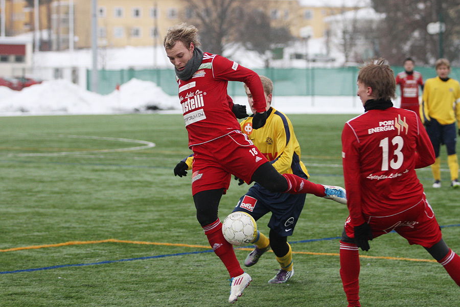 11.2.2012 - (FC Jazz-Pallo-Iirot)