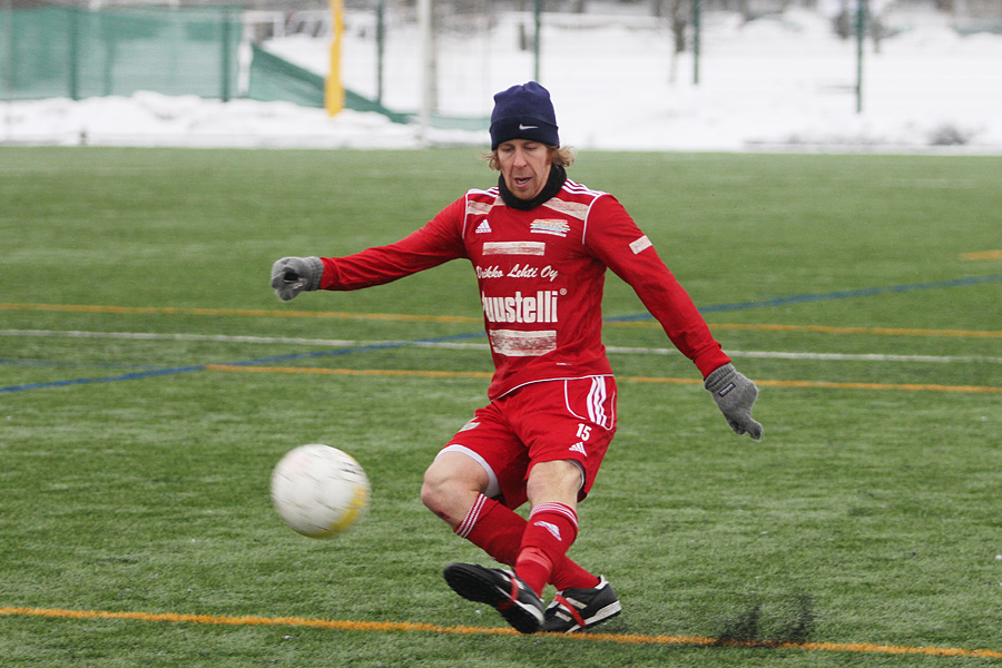 11.2.2012 - (FC Jazz-Pallo-Iirot)