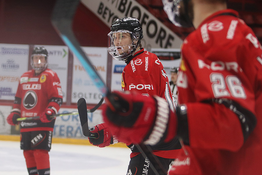 20.2.2021 - (Ässät-TPS)