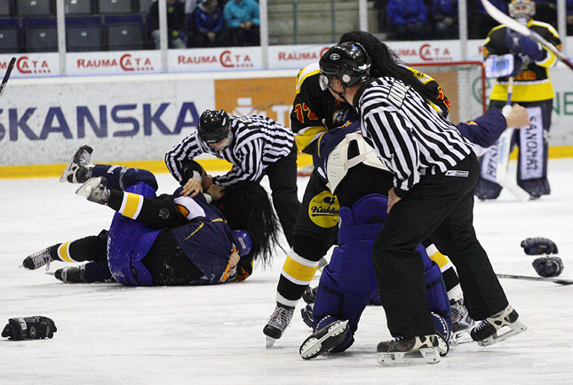 19.12.2009 - (Eepi All-Stars-Pietarinkadun Oilers)