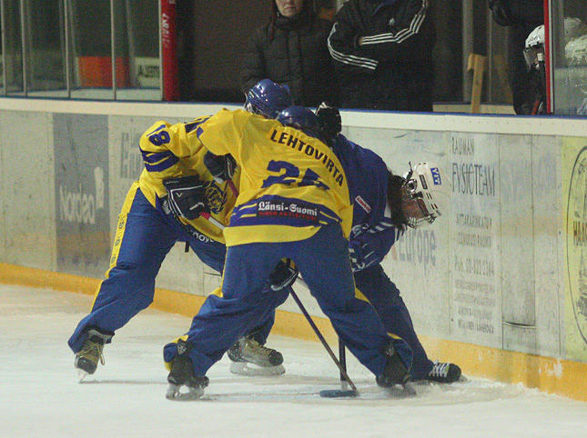 30.1.2010 - (Lukko N-Lahti Ringette N)