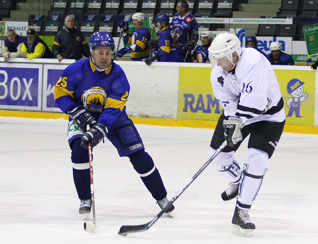 8.1.2011 - (Lukko Alumni-TPS Alumni)