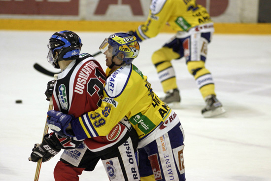 16.11.2004 - (Ässät-Lukko)