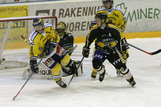 13.10.2004 - (Lukko-Kärpät)