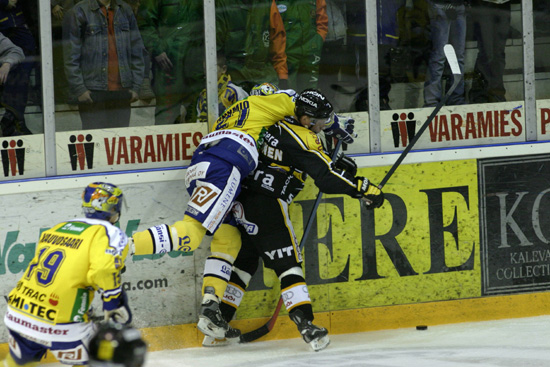 13.10.2004 - (Lukko-Kärpät)